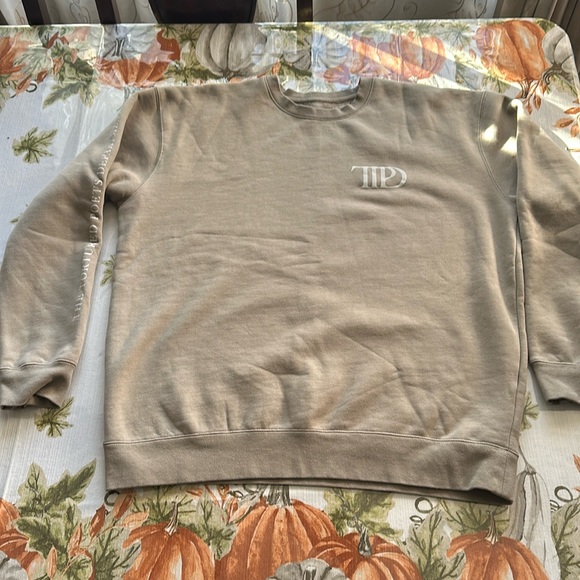Taylor Swift Authentic The Tortured Poets Department Beige Crewneck Size XL - Picture 6 of 9